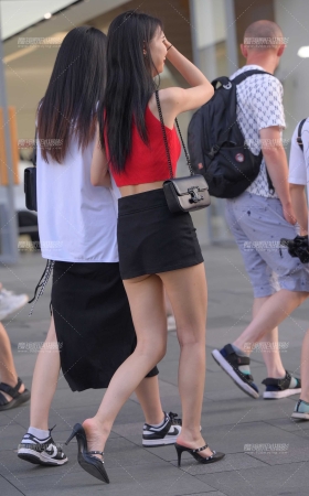 美腿闺蜜 [24P]