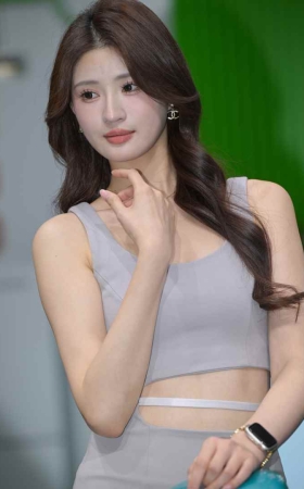 美白大长腿 [76P-1.63GB]