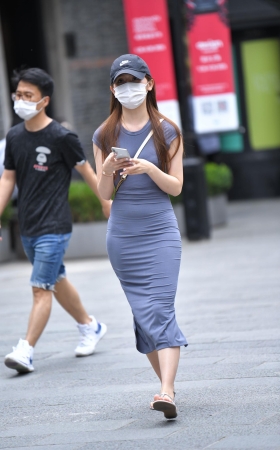 包臀长裙美女