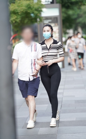 饱满的紧牛，美好的身材