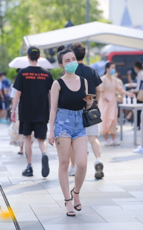 迷人的背影