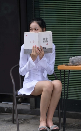 [一始专区] 清纯女孩 【图片➕视频】<font color=red> [10P]</font>