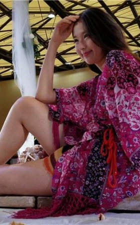 4k视频，超级美腿甜美的海螺姑娘，就这么展示供狼友们欣赏