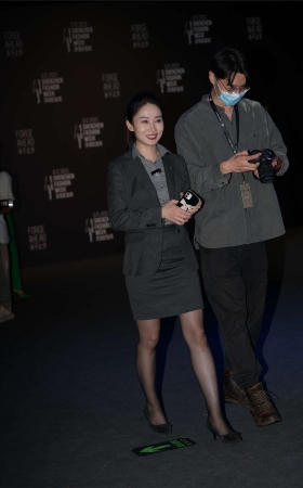 西服短裙职业装