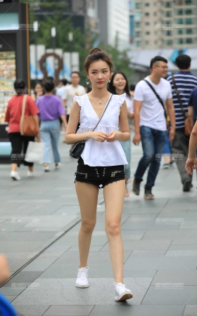 青春小妹 [13P]