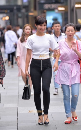 美臀** [26P]