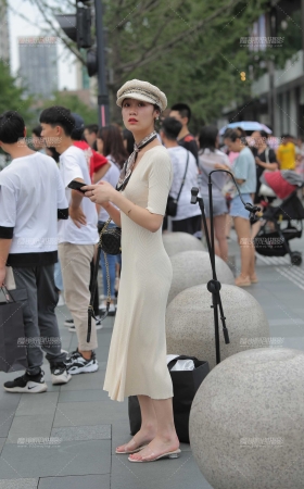 玩直播的小姐姐 [12P]
