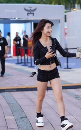 可人小妹 [18P]