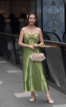 清纯吊带的美女 [15P]