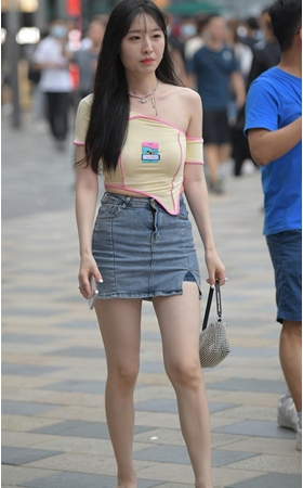 牛仔裙美女(77P)
