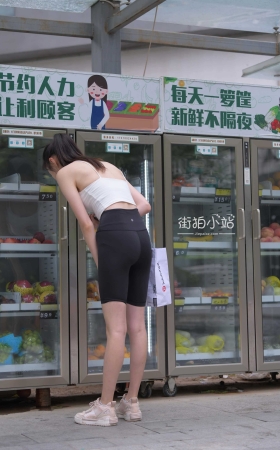 [一始专区] 清秀的女孩<font color=red> [10P]</font>