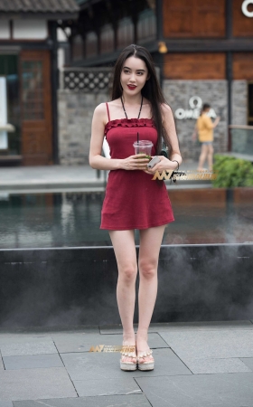 吊带裙美女 [15P]